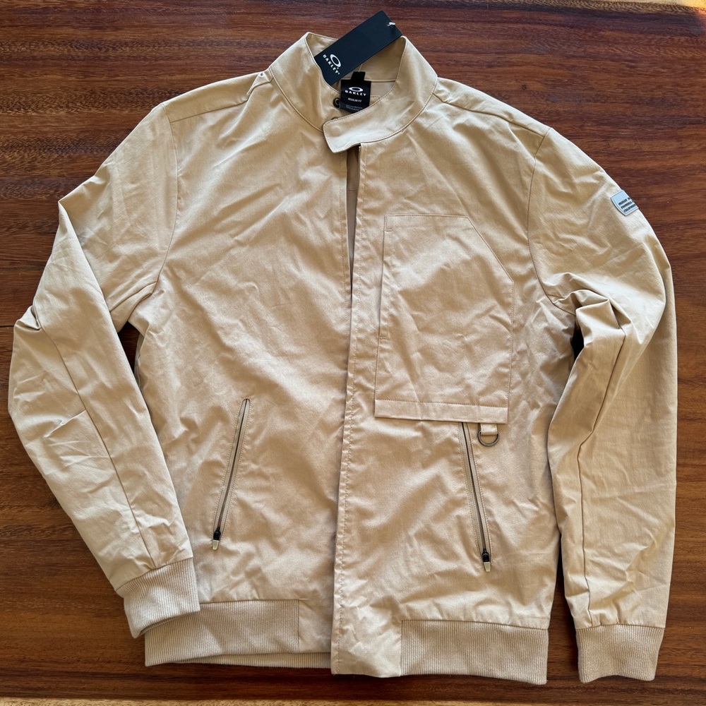 NWT Oakley workwear light jacket Size small